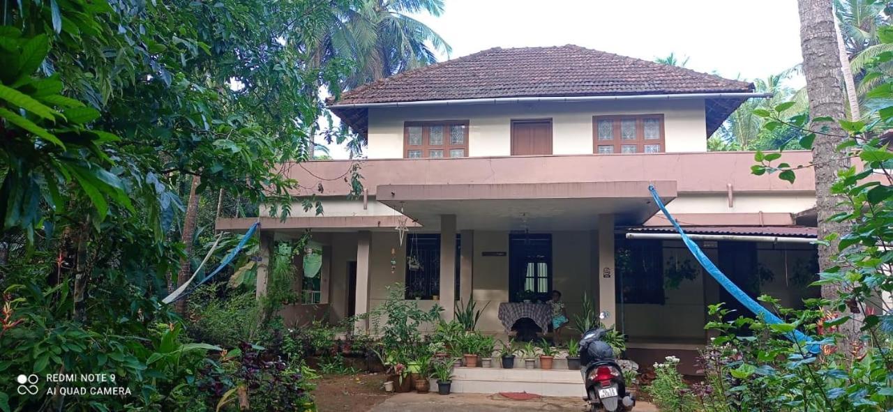 Narayanalayam-Vintage Retreat-Homestay & Rest'Inn Kannur Buitenkant foto